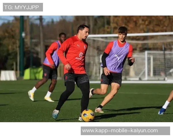 加比亚左膝关节受伤若米兰进决赛有望复出