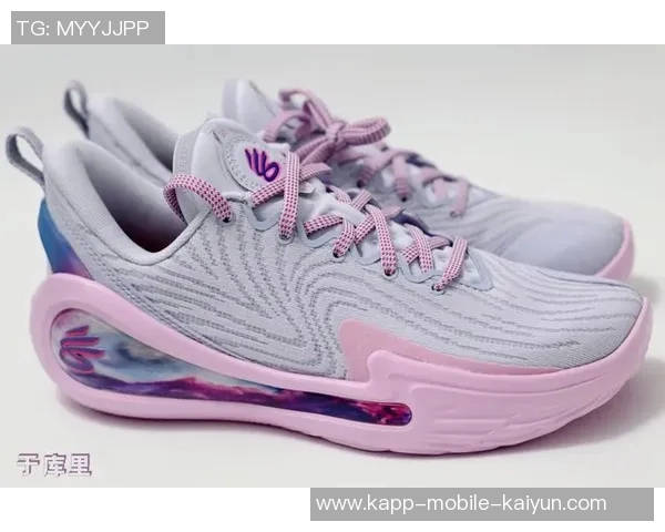 库里圣诞配色CurrySeries7球鞋曝光球鞋博主分享独特设计细节