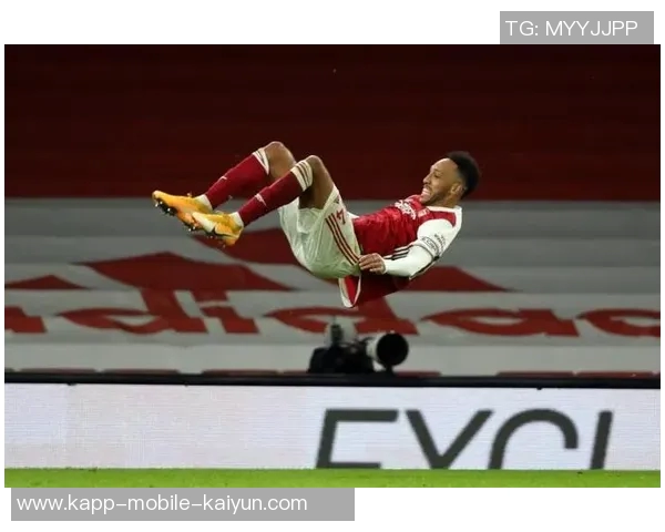 罗马诺透露佩雷茨体检已通过南安普顿850万欧元买断条款生效