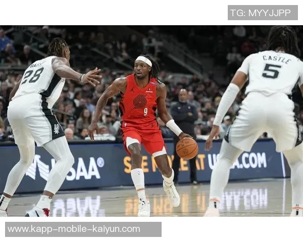 格兰特复出表现抢眼9投4中斩获16分3助攻2盖帽正负值高达16