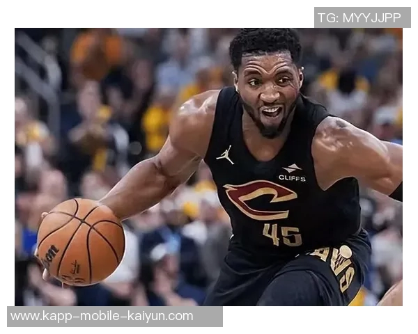 双枪状态低迷米切尔与加兰合力35投仅中14次贡献44分10助攻 双枪状态低迷米切尔与加兰合力35投仅中14次贡献44分10助攻